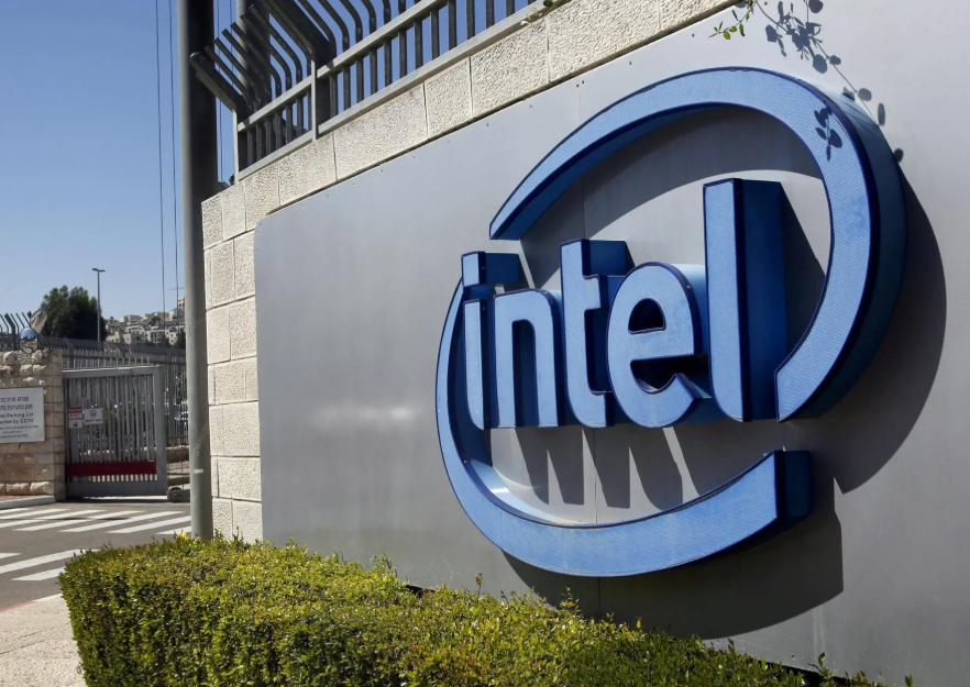 英特尔展示基于下一代处理器的新款笔记本电脑