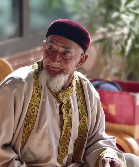 巴扎商人点燃“火药桶”：恶性通胀引发伊朗动