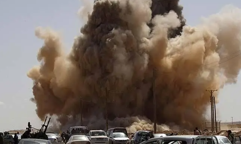 油价持续上涨 伊朗袭击迪拜港一艘原油运输船