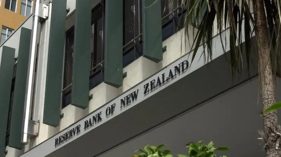 新西兰央行将基准利率下调至三年新低
