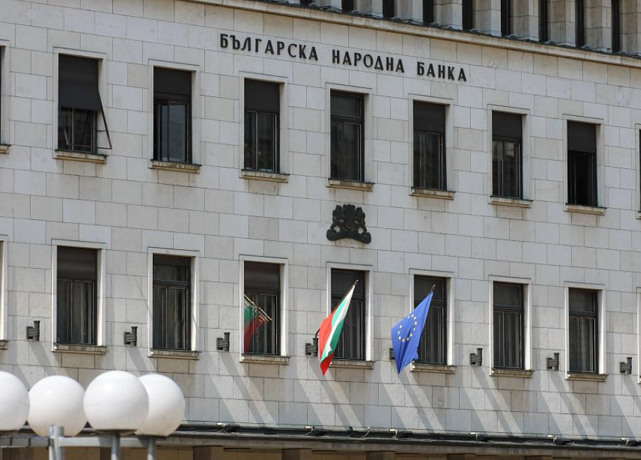 美国SEC再次推迟卖空披露最后期限 给予对冲基金